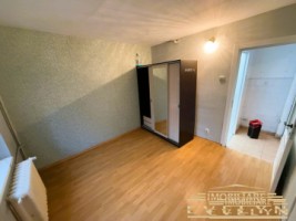 apartament-2-camere-amplasat-la-etaj-1-zona-aleea-scurta-pret-50000-euro-3