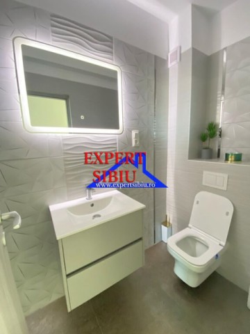 inchiriez-ap3-camere-tip-penthouse-recent-renovat-zona-calea-surii-mici-15