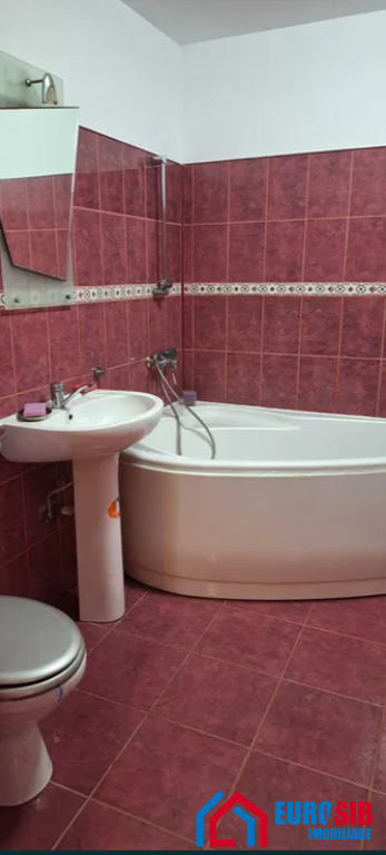 apartament-cu-2-camere-decomandat-in-sibiu-zona-hipodrom-4-7