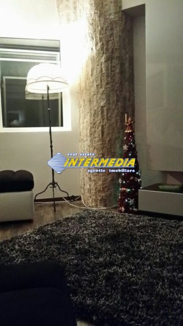 apartament-4-camere-de-inchiriat-alba-iulia-centru-cu-scara-interioara-2