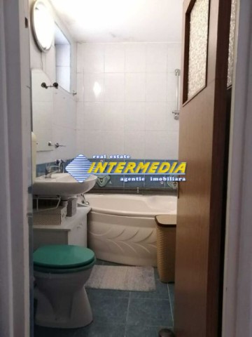 apartament-2-camere-decomandat-de-vanzare-zona-centru-in-alba-iulia-finisat-8