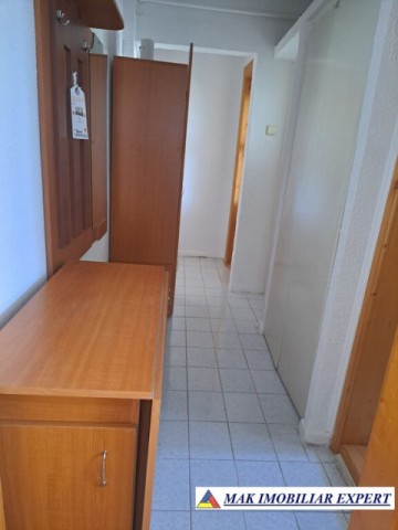 apartament-3-camere-confort-2-etaj-34-de-inchiriat-in-campulung-muscel-arges-11