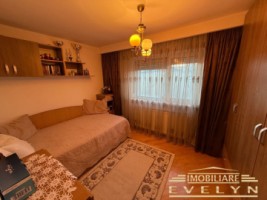 apartament-4-camere-zona-bucovina-se-vinde-mobilatutilat-4