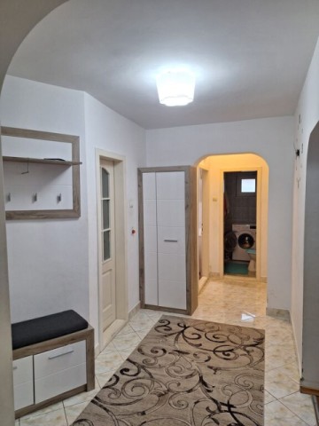 cantacuzino-3-cam-24-1a-833-mp-utili-renovat-113000-euro-2