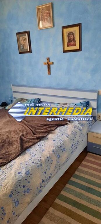 casa-de-vanzare-p-complet-mobilata-si-finisata-teren-460-mp-zona-cetate-6