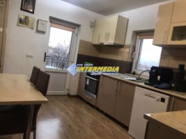 casa-de-vanzare-p-complet-mobilata-si-finisata-teren-460-mp-zona-cetate-3