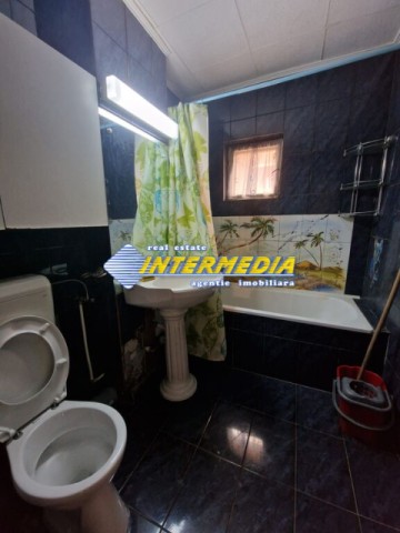 apartament-3-camere-70-mp-cetate-mercur-etaj-1-cetate-finisat-17