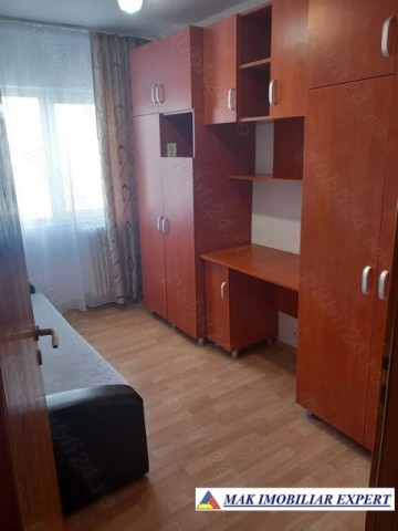 vand-apartament-cu-3-camere-confort-1-et-4-grui-campulung-muscel-arges-1