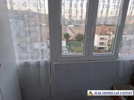 vand-apartament-2-camere-confort-1-et-4-flamanda-campulung-muscel-arges-5