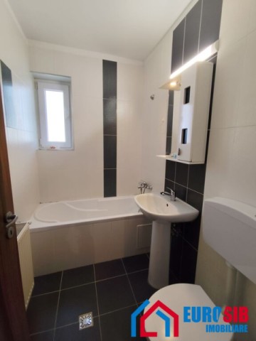 apartament-cu-3-camere-in-selimbar-str-ion-ratiu-6