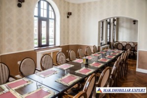 vand-vila-monument-istoric-unitatile-horeca-p-e-m-9-camere-teren-1200-mp-central-campulung-muscel-arges-12