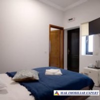 vand-vila-monument-istoric-unitatile-horeca-p-e-m-9-camere-teren-1200-mp-central-campulung-muscel-arges-26