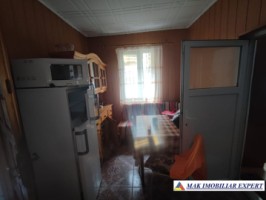 casa-5-camere-cu-teren-2000-mp-de-vanzare-in-valea-mare-pravat-arges-locatie-excelenta-5