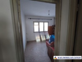 apartament-3-camere-si-spatiu-comercial-de-vanzare-visoi-in-campulung-muscel-arges-confort-1-parter4