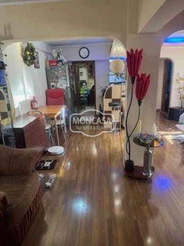 apartament-3-camere-etaj-1-primaverii-la-strada-2