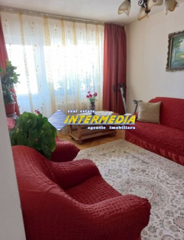 apartament-3-camere-de-vanzare-in-alba-iulia-cetate-zona-piata-4