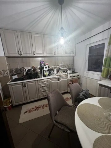 apartament-2-camere-etaj-3-mobilat-si-utilat-imparat-traian-4
