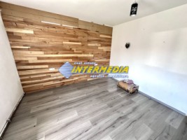 aparment-cu-3-camere-decomandat-de-vanzare-in-cetate-etaj-1-zona-sub-stadion-8