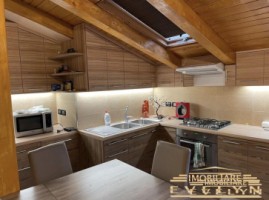 apartament-4-camere-la-mansarda-zona-mall-1