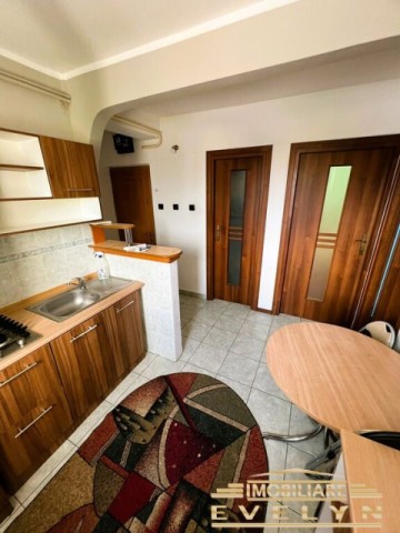 apartament-2-camere-tip-decomandat-zona-scoala-nr7-2