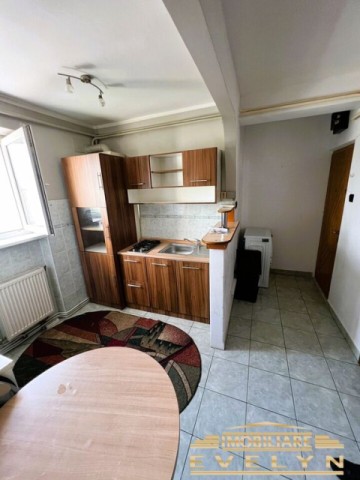 apartament-2-camere-tip-decomandat-zona-scoala-nr7-4