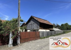 casa-4-camere-si-teren-1000-mp-intravilan-comaninoasa-pret-35000-euro-5