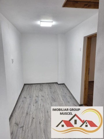 casa-4-camere-si-teren-1000-mp-intravilan-comaninoasa-pret-35000-euro-9