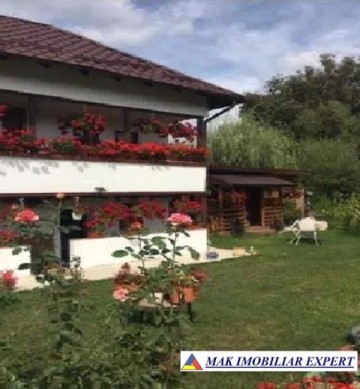 vand-casa-musceleana-3-canere-tren-1300-mp-in-bughea-de-jos-arges