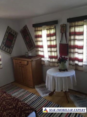 vand-casa-musceleana-3-canere-tren-1300-mp-in-bughea-de-jos-arges-2