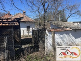 casa-de-vanzare-4-camerebaiebucatariebeci-si-dependenta-cat-si-suprafata-de-433-mp-teren-intravilan-in-campulung-muscel-pret-80000-euro-negociabil-12