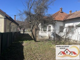 casa-de-vanzare-4-camerebaiebucatariebeci-si-dependenta-cat-si-suprafata-de-433-mp-teren-intravilan-in-campulung-muscel-pret-80000-euro-negociabil-9