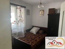 casa-de-vanzare-4-camerebaiebucatariebeci-si-dependenta-cat-si-suprafata-de-433-mp-teren-intravilan-in-campulung-muscel-pret-80000-euro-negociabil-25