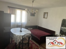 casa-de-vanzare-4-camerebaiebucatariebeci-si-dependenta-cat-si-suprafata-de-433-mp-teren-intravilan-in-campulung-muscel-pret-80000-euro-negociabil-32