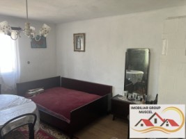 casa-de-vanzare-4-camerebaiebucatariebeci-si-dependenta-cat-si-suprafata-de-433-mp-teren-intravilan-in-campulung-muscel-pret-80000-euro-negociabil-33