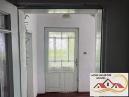 casa-de-vanzare-4-camerebaiebucatariebeci-si-dependenta-cat-si-suprafata-de-433-mp-teren-intravilan-in-campulung-muscel-pret-80000-euro-negociabil-35