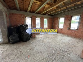 vanzare-casa-semifinisata-cu-450-mp-teren-alba-micesti-2