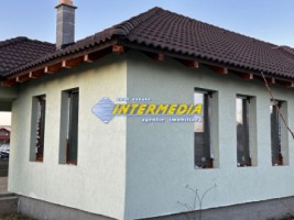 vanzare-casa-semifinisata-cu-450-mp-teren-alba-micesti