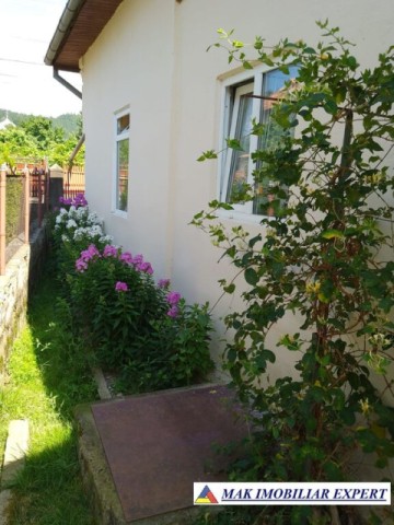 vand-casa-2-camere-teren-860-mp-leresti-arges-4