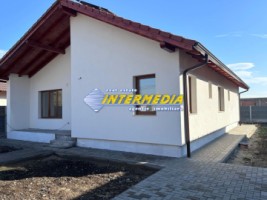 vanzare-casa-pe-un-singur-nivel-alba-micesti-cu-432-mp-teren-finisata-si-racordata-la-toate-utilitatiile