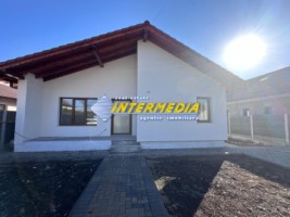 vanzare-casa-pe-un-singur-nivel-alba-micesti-cu-432-mp-teren-finisata-si-racordata-la-toate-utilitatiile-2