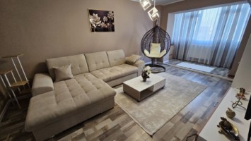 republicii-3cam-dec49-la-cheierenovatmobilat-125000-euro-1