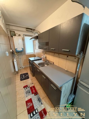 de-inchiriat-apartament-2-camere-parter-zona-ajofm-pret-300-euro-4