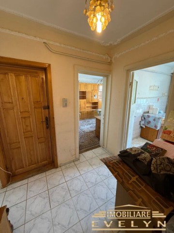 de-vanzare-apartament-3-camere-decomandat-calea-nationala-scoala-nr-11-3