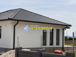 okazie-vanzare-urgent-casa-noua-alba-micesti-cu-425-mp-teren-finisata-imprejmuita-racordata-apa-gaz-curent-si-mobilata-alba-micesti-1