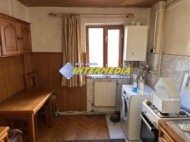 apartament-3-camere-70-mp-cetate-mercur-etaj-1-cetate-finisat-15
