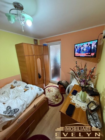 apartament-3-camere-de-vanzare-parcul-tineretului-mag-denisa-45000-negociabil-2