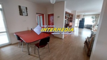 apartament-cu-2-camere-de-inchiriat-la-casa-zona-cetate-2