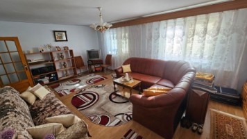 baicoi-casa-pe-ter-1354mp-pret-locuintaactiv-comerciale-149000-euro