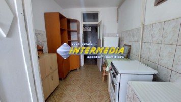 apartament-3-camere-de-inchiriat-zona-m-uri-alba-iulia-2