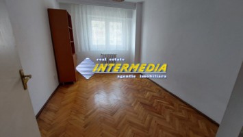 apartament-3-camere-de-inchiriat-zona-m-uri-alba-iulia-6